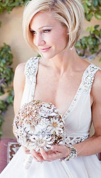 short-bobbed-wedding-hairstyle